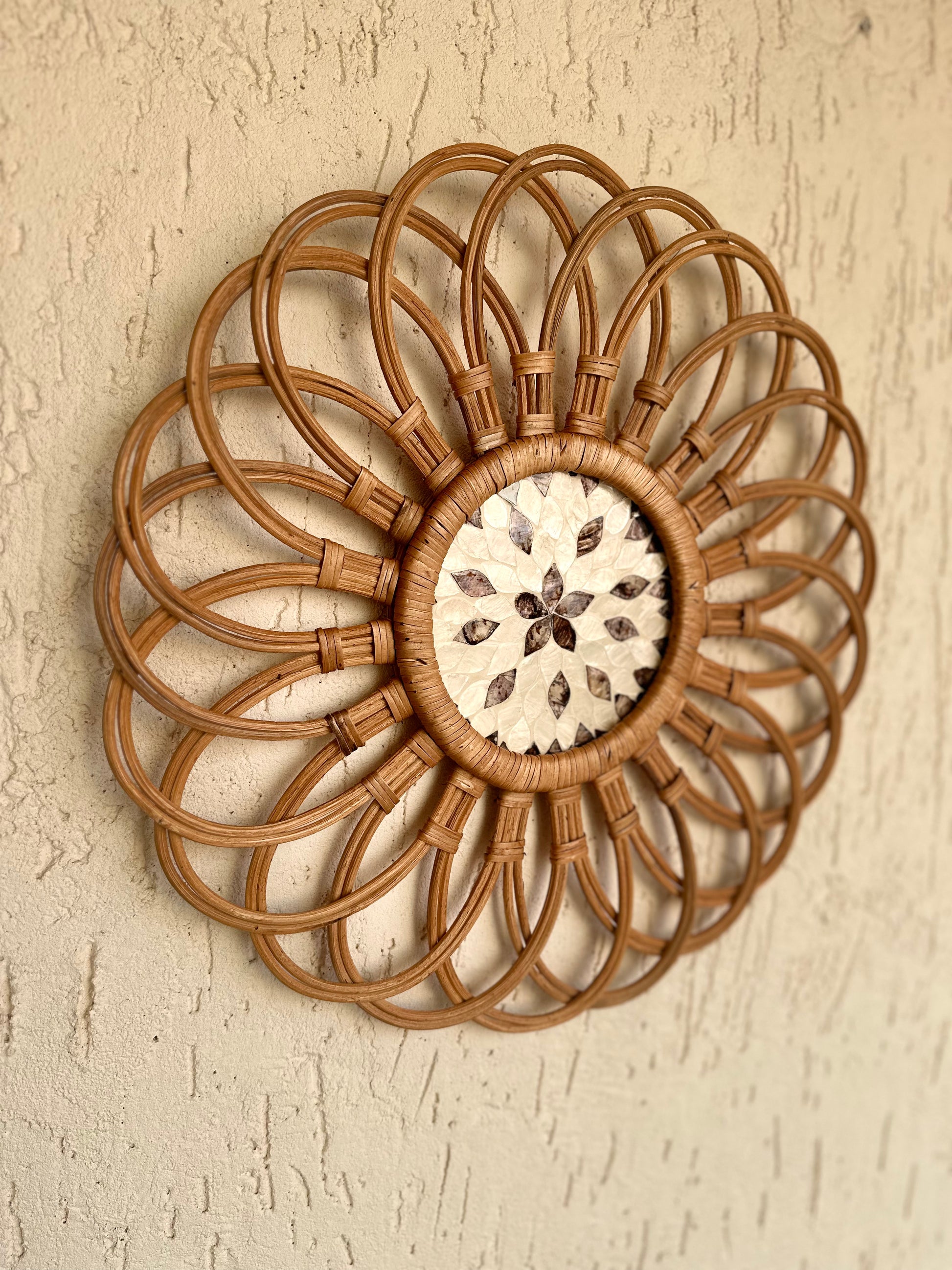 Floral Designer Rattan Wall Decor With Mother of Pearls - TESU