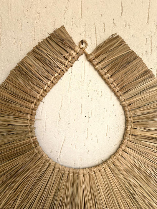 Enhance your Dream Home with our curated selection of premium Home Décor items. Dress up your boring white wall with our unique Sea Grass Hanging wall art. A perfect tint of design , this sea grass wall decor will make your walls alive and gives a rustic and bohemian touch to the ambience. tesu