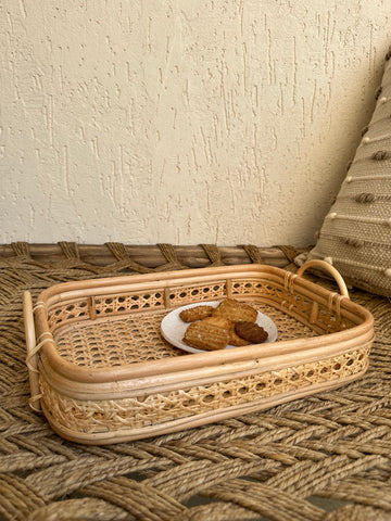 Designer Rattan Cut Work Tray With Handle - TESU