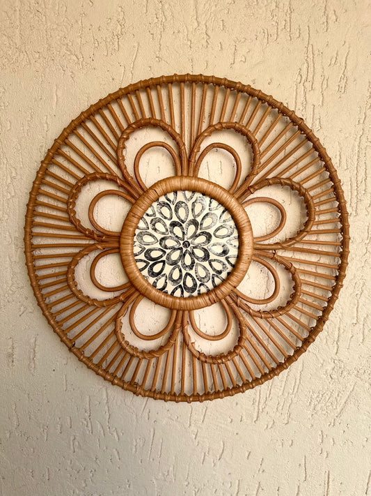 Designer Rattan Wall Decor With Mother of Pearls - TESU