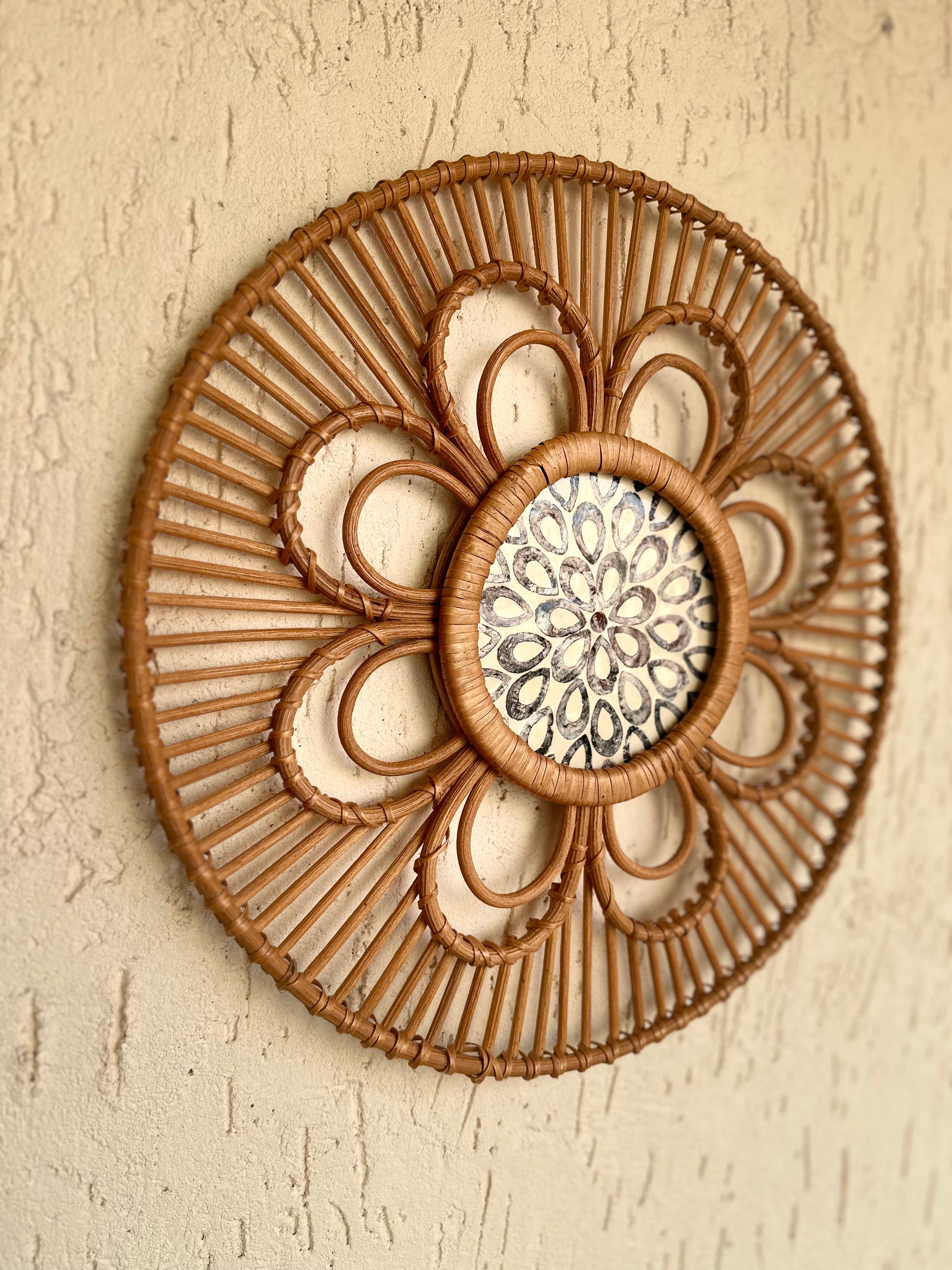 Designer Rattan Wall Decor With Mother of Pearls - TESU