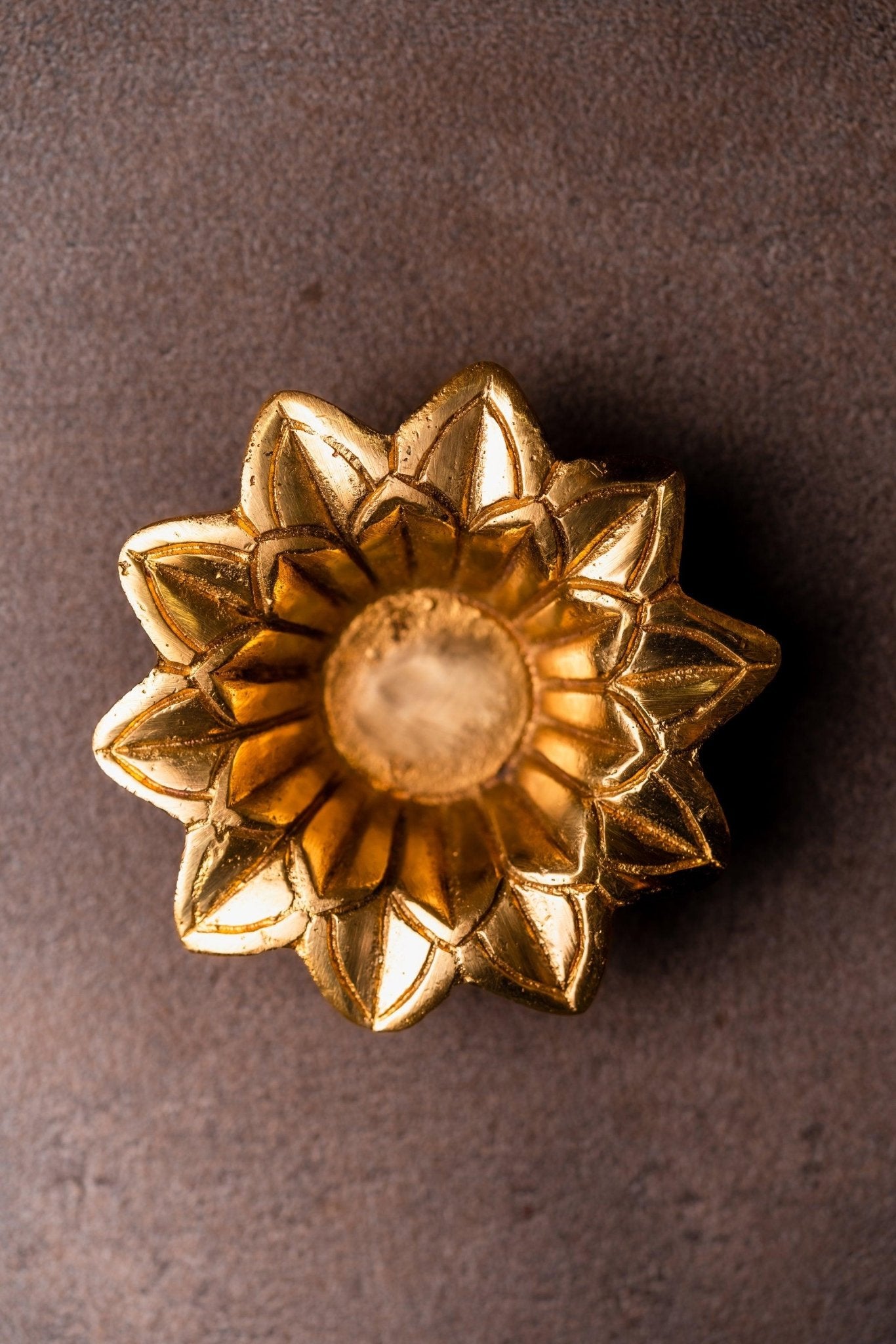 Brass Flower Dia - TesuBrass Diya