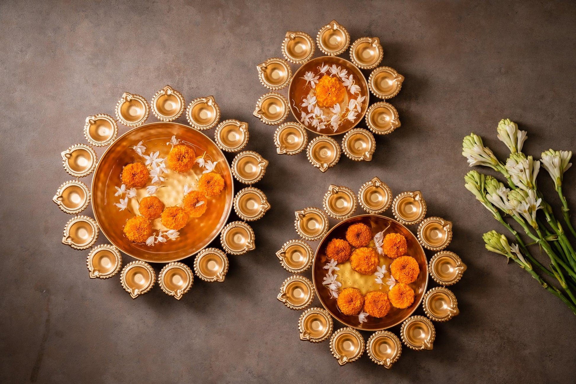 Decorative Diya Urli - TesuBrass Diya