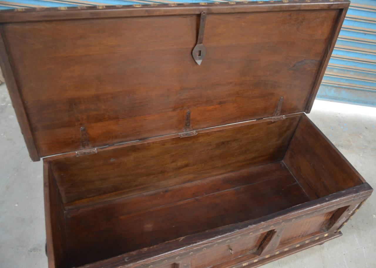 Heritage Iron - Latch Chest - TesuCabinets & Storage