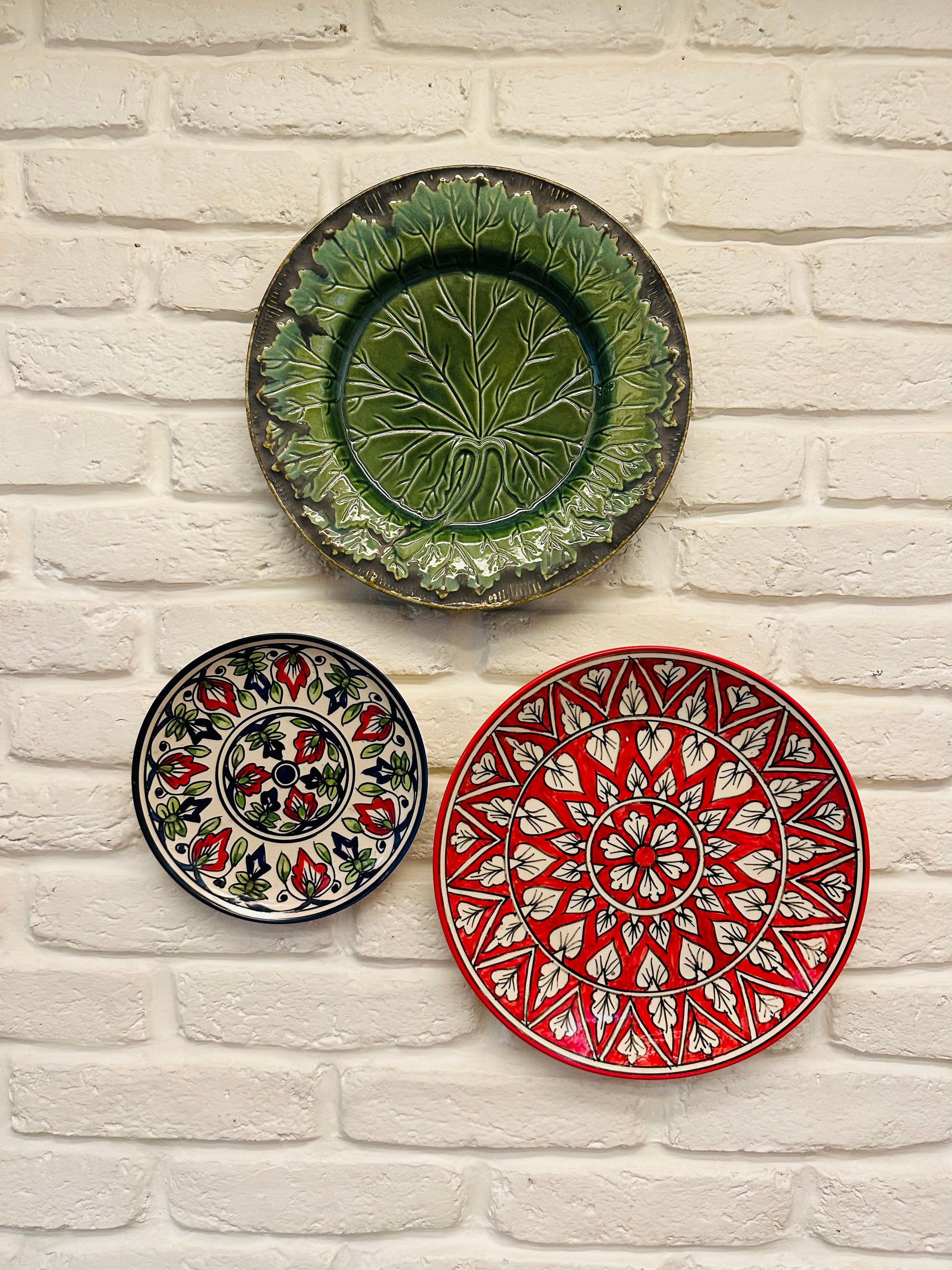  Artisanal Wall Plate Collection, Bedroom Wall Plate Ensemble, Classical Appeal Wall Décor, Classical Indian Wall Décor, Hand Painted Artisanal Plates, Handcrafted Home Accents, Handcrafted Indian Artisans, Indian Artisan Wall Décor, Lily Designer Hand Painted Wall Plates, Small Batch High-Quality Décor, Unique Handcrafted Wall Plates, Unique Living Room Décor, Vibrant Lily Wall Art, Vibrant Wall Accent Pieces, Wall Hanging Hook Included, tesu