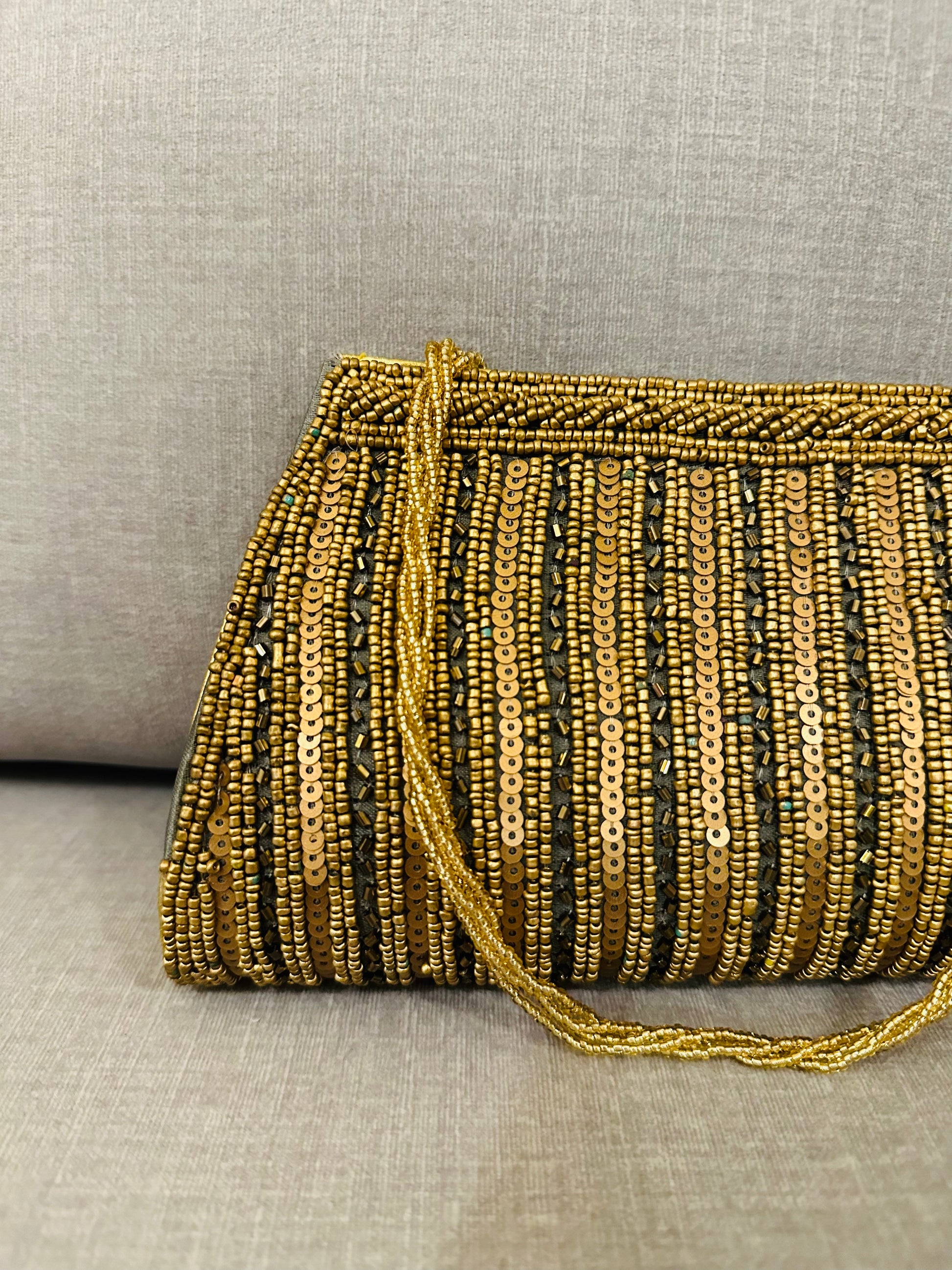 Zardozi Clutch With Beaded String - TESU