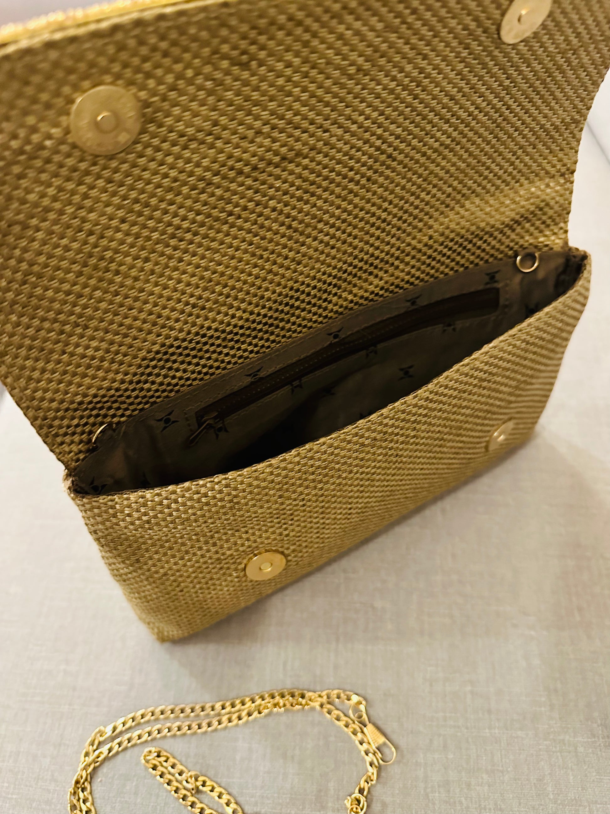 Zardozi and Jute Clutch with Shell - TESU