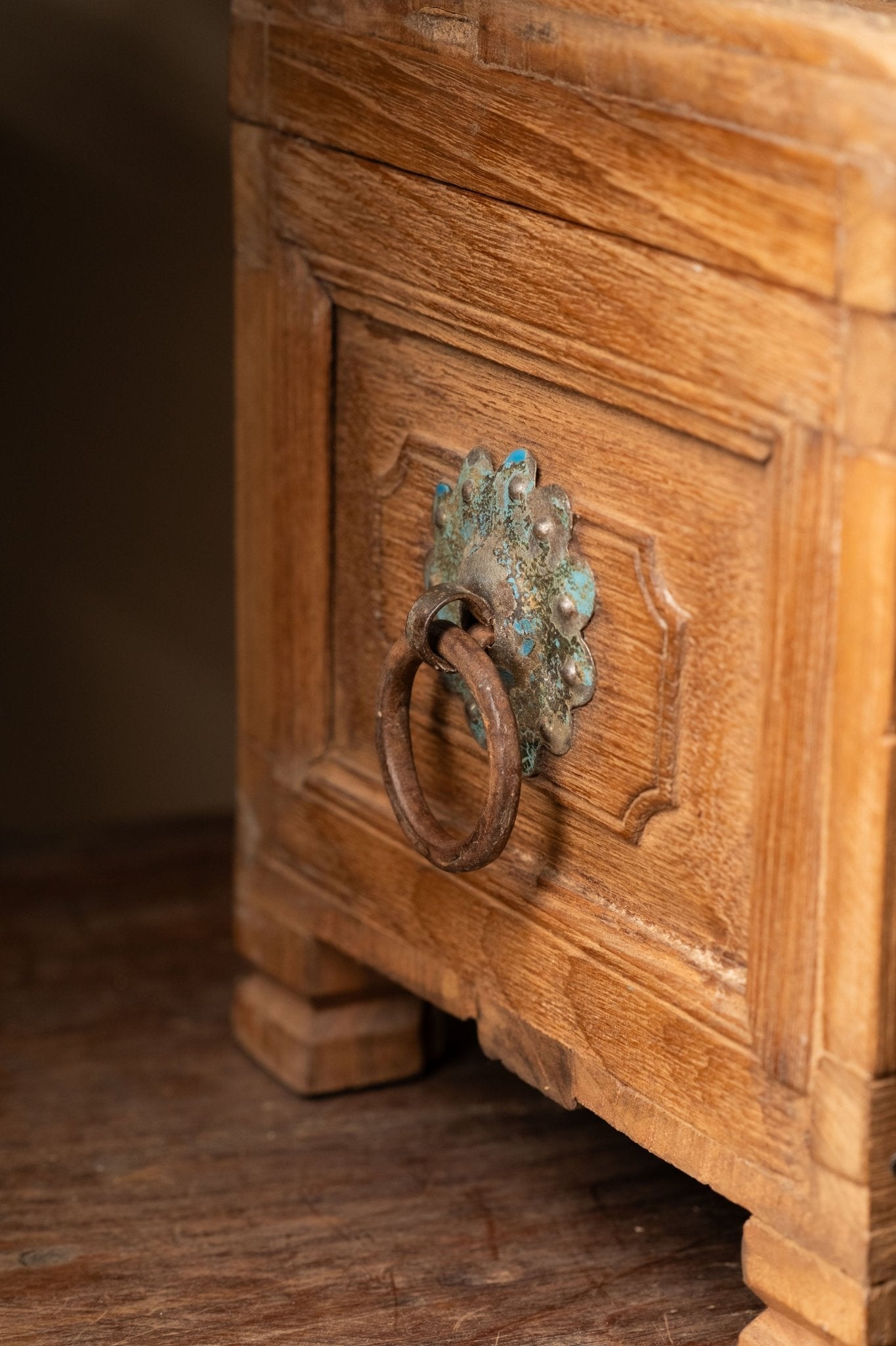 Old World Treasure Chest - TesuCabinets & Storage