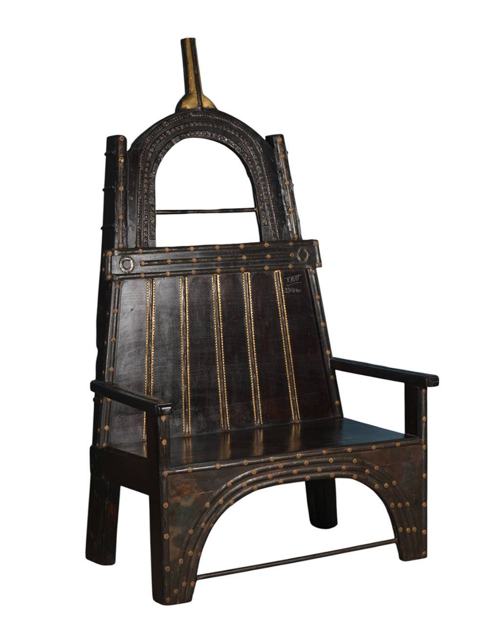 Royal Teak & Iron Throne Chair - Handcrafted Indian Vintage Seating - TesuWooden Chair