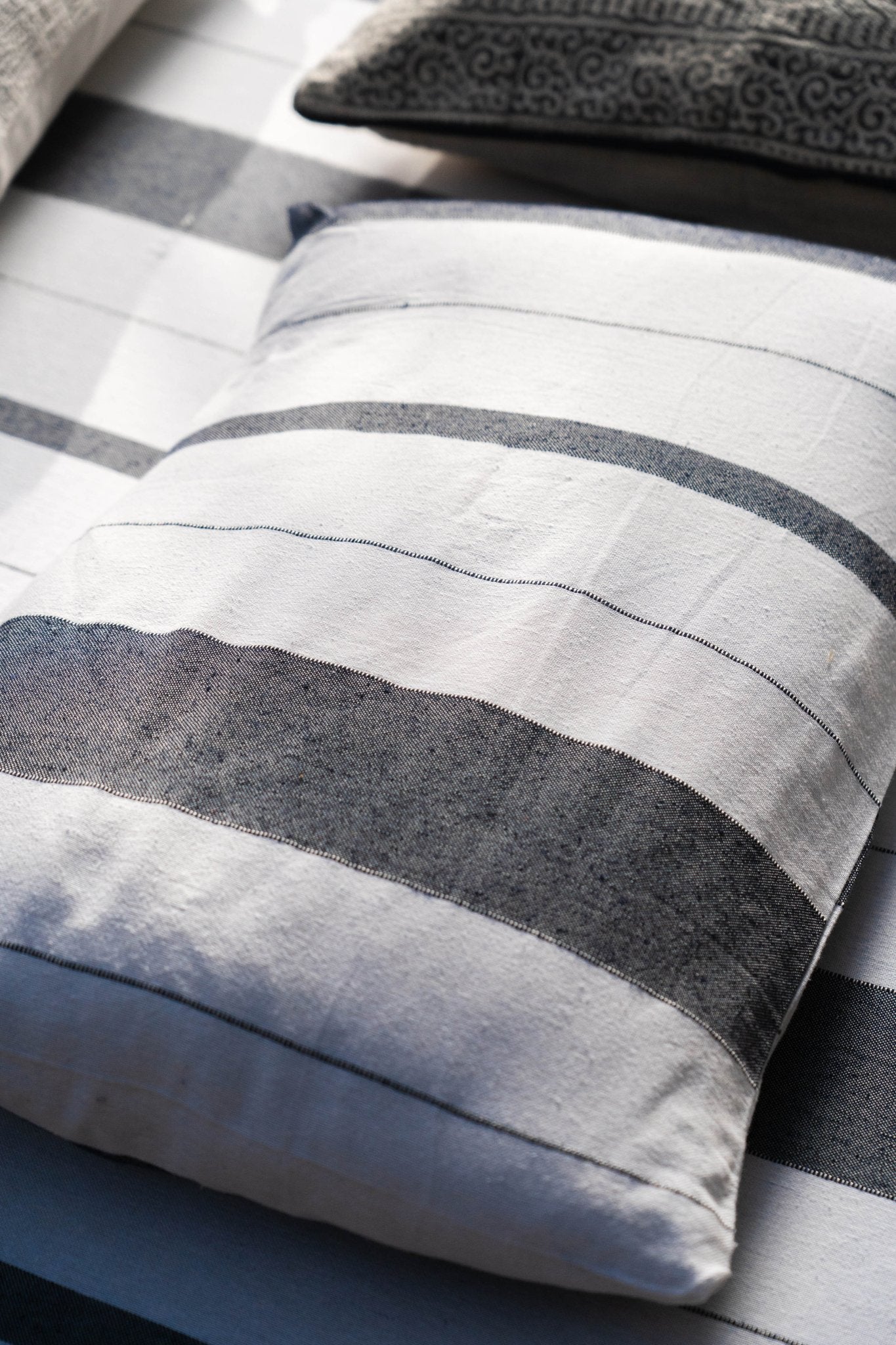 Slate Shore Cotton Bedspread With Pillow Covers - TesuBedspread