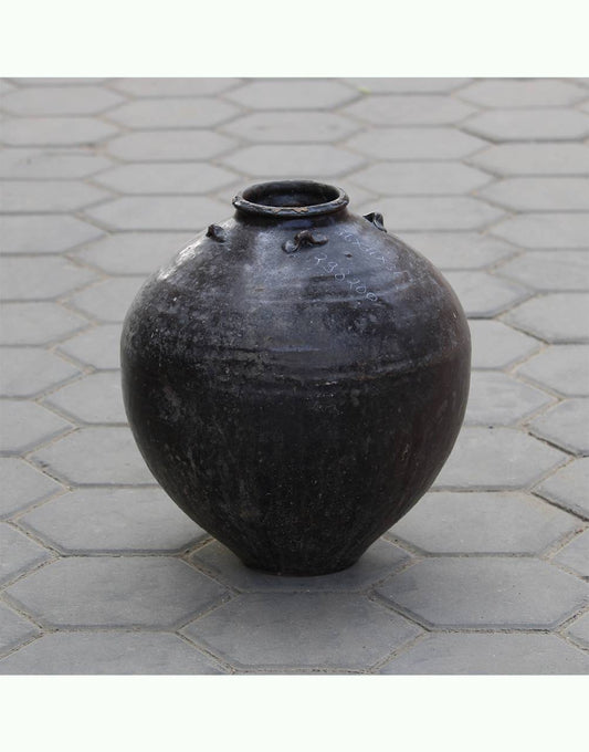 Unique ceramic pot tesu burnt finish 