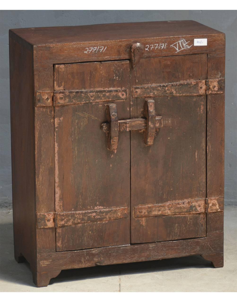 Wooden Carved Door Bedside Cabinet - TesuCabinets & Storage