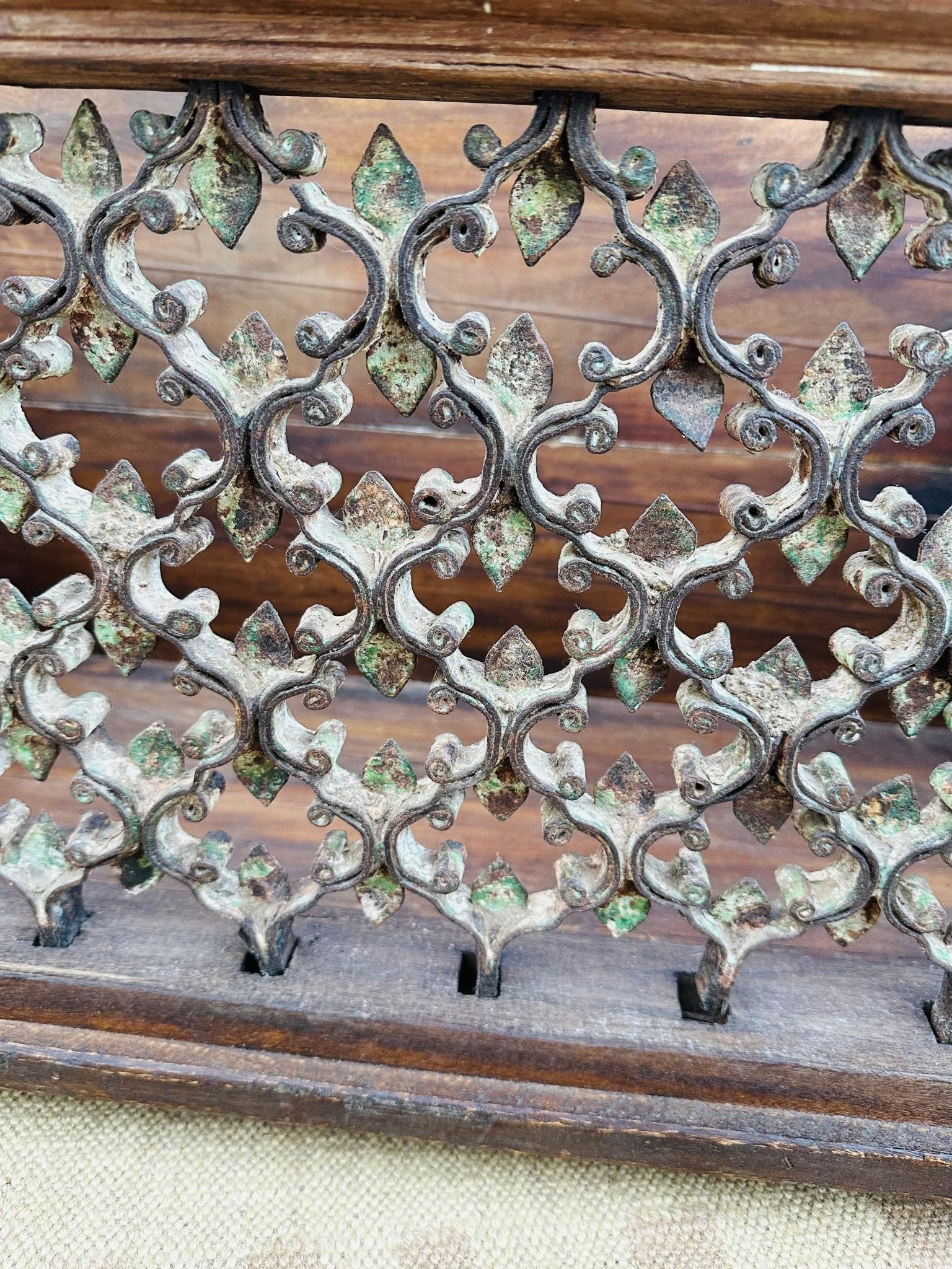 Wooden Iron Carved Jali Planter - TesuPlanter