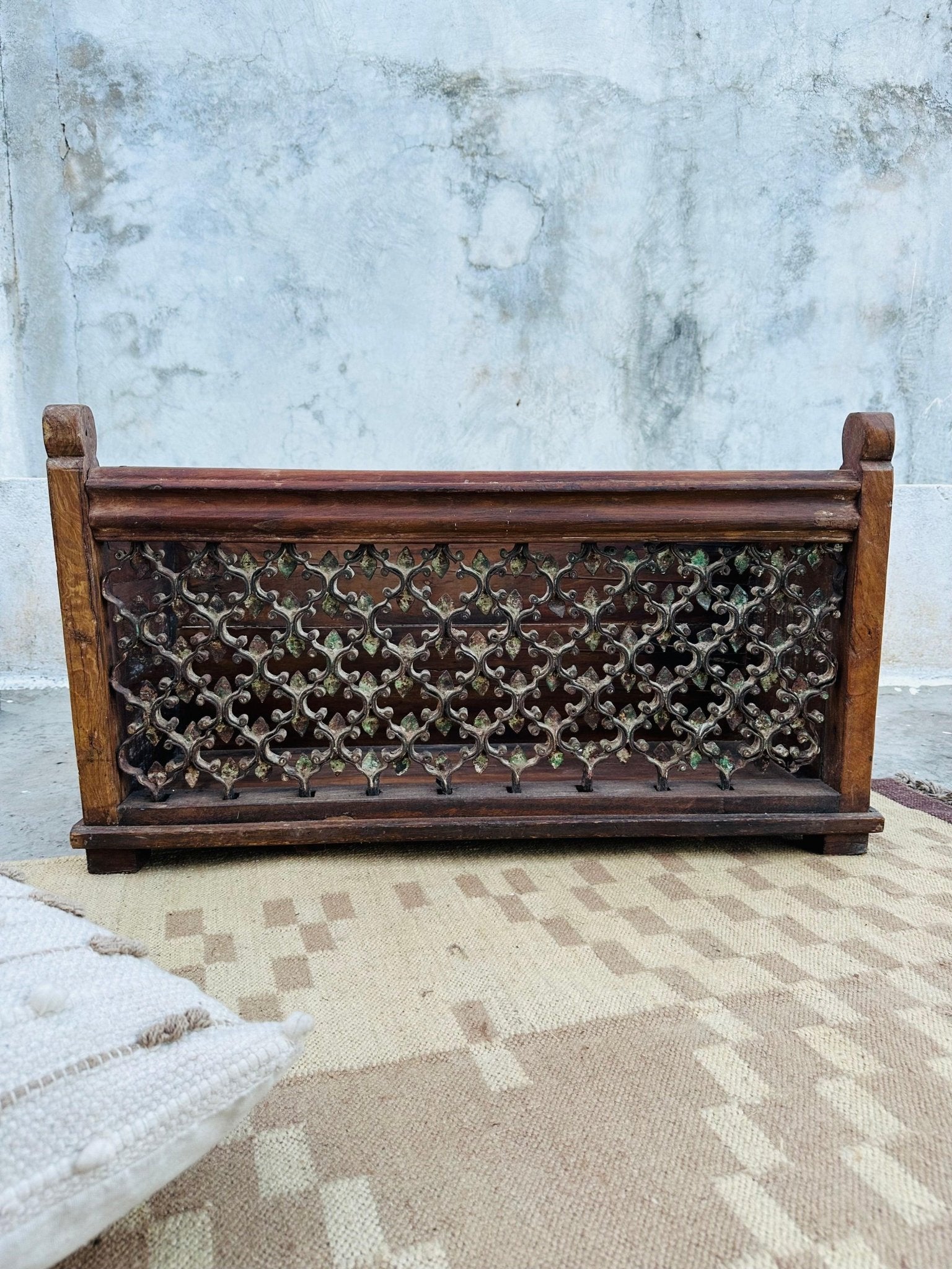Wooden Iron Carved Jali Planter - TesuPlanter