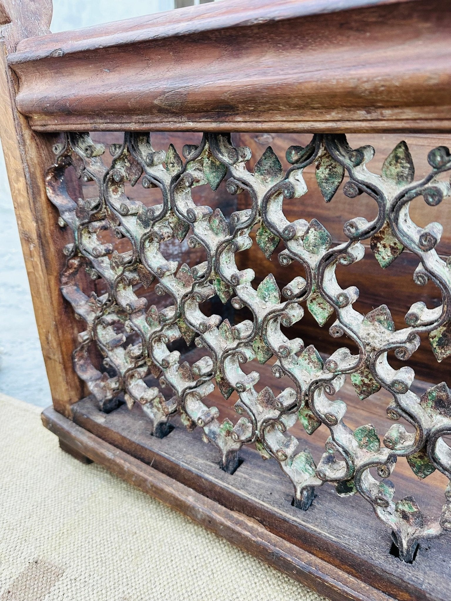 Wooden Iron Carved Jali Planter - TesuPlanter