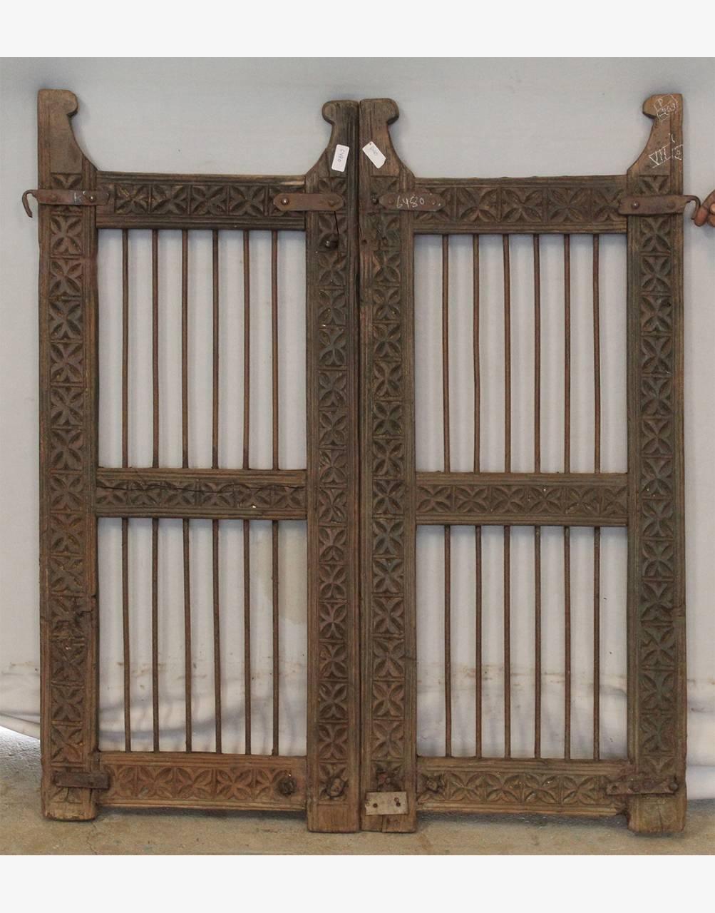 Wooden - Iron Dog Gate - TesuAntique Decor