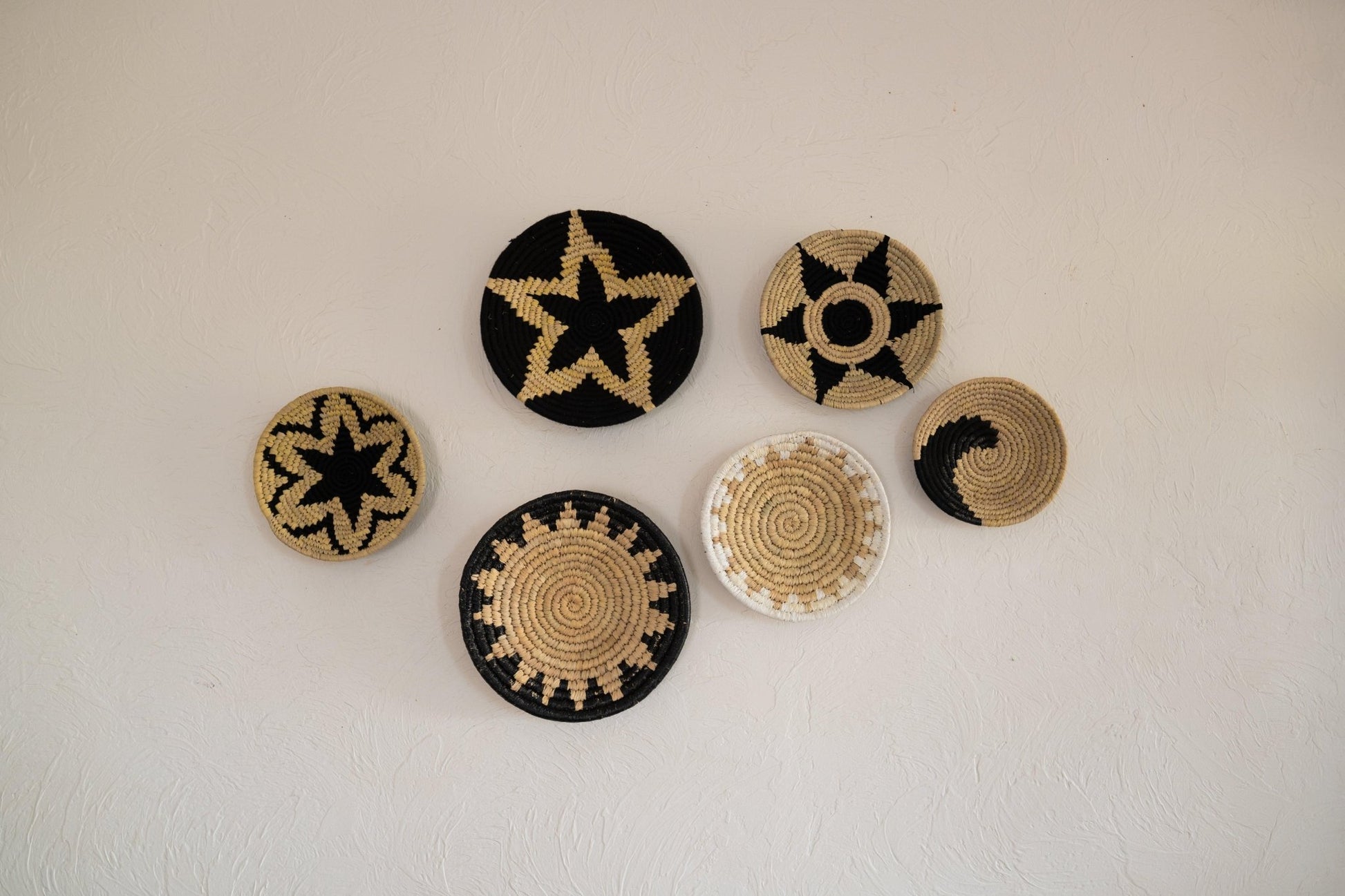 Handmade Palm Leaf Woven Plates - TesuWall Decor