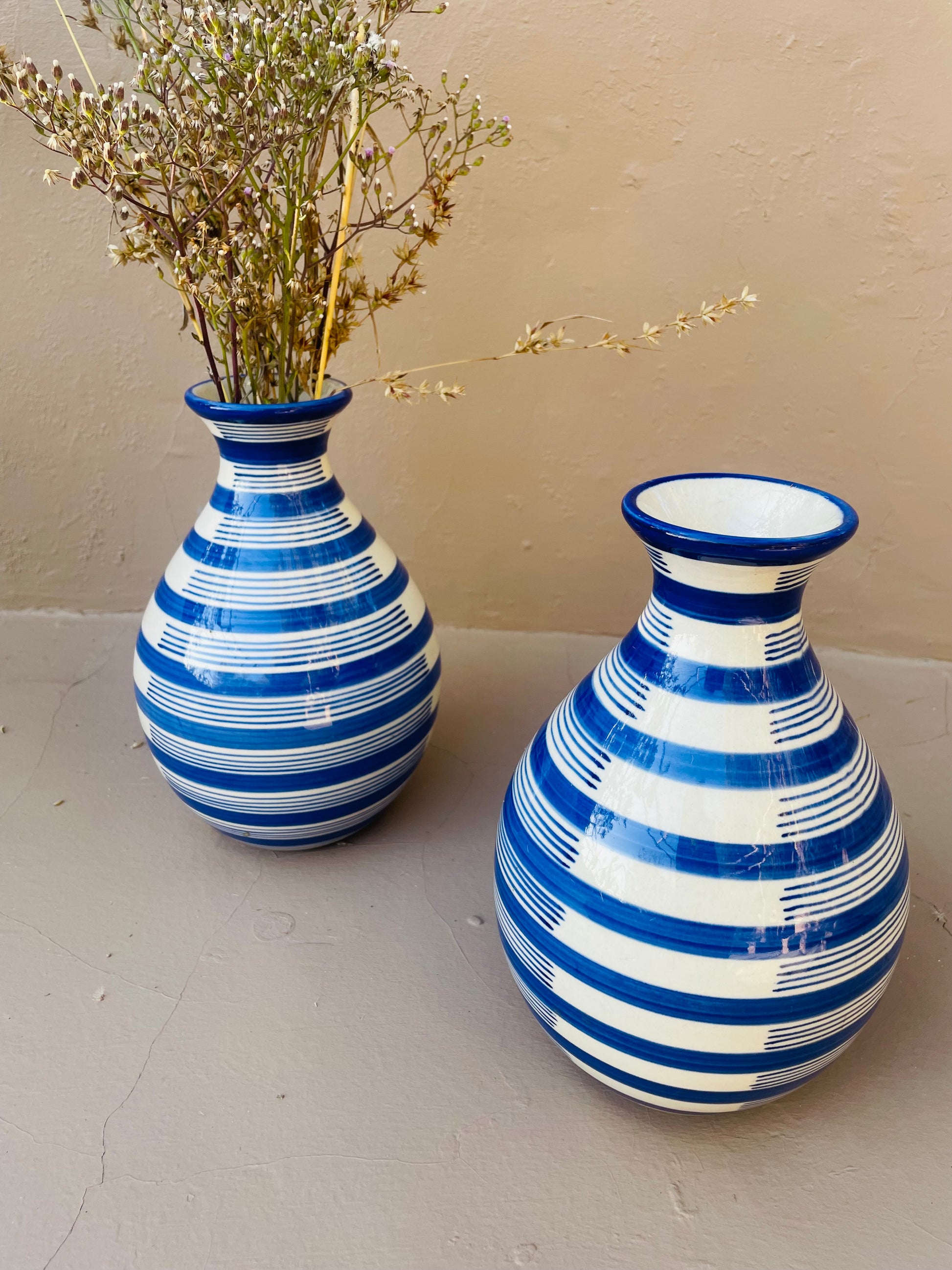  Blue Strip Hand Painted Vase, Botanical Display, Collection, Corner Décor, Entryway Accent, Everyday Must-Have, Glossy Finish, Gorgeous Vase, Hand Painted Vase, Large-Scale Vase, Mantel Décor, Minimalist Design, Modern Shape, Organic Form, Tabletop Décor, White and Blue Vase, tesu
