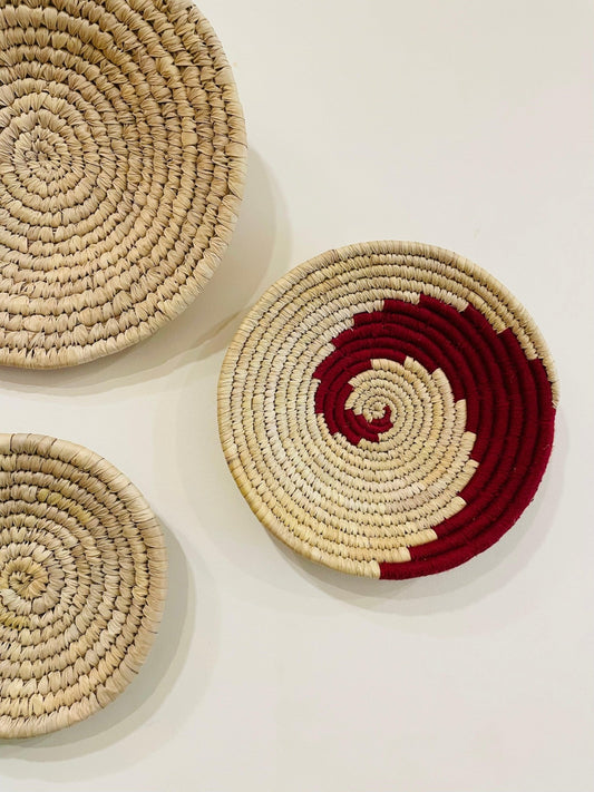 Palm Leaf Woven Plate - Natural and Maroon - TesuWall Decor