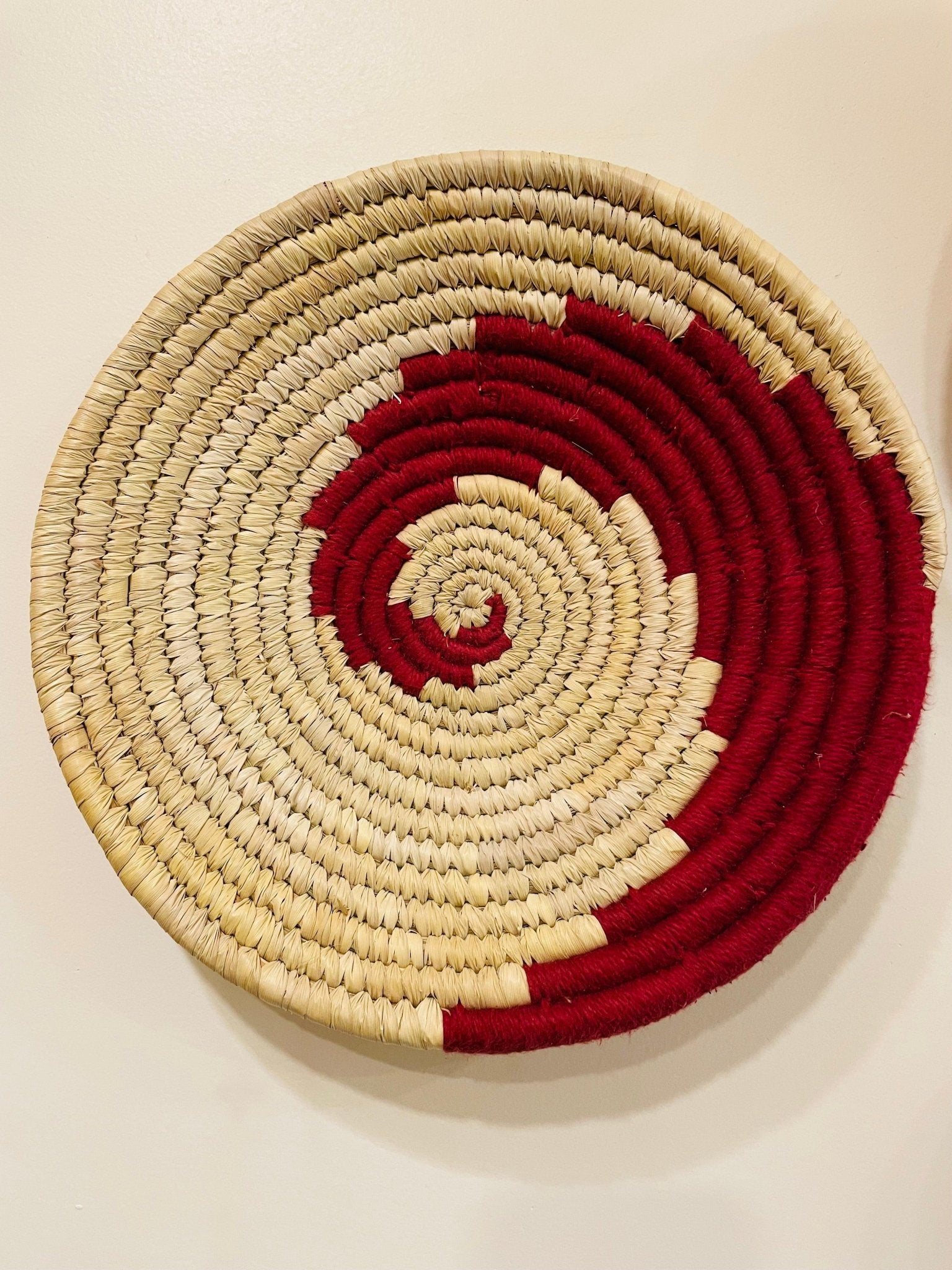 Palm Leaf Woven Plate - Natural and Maroon - TesuWall Decor