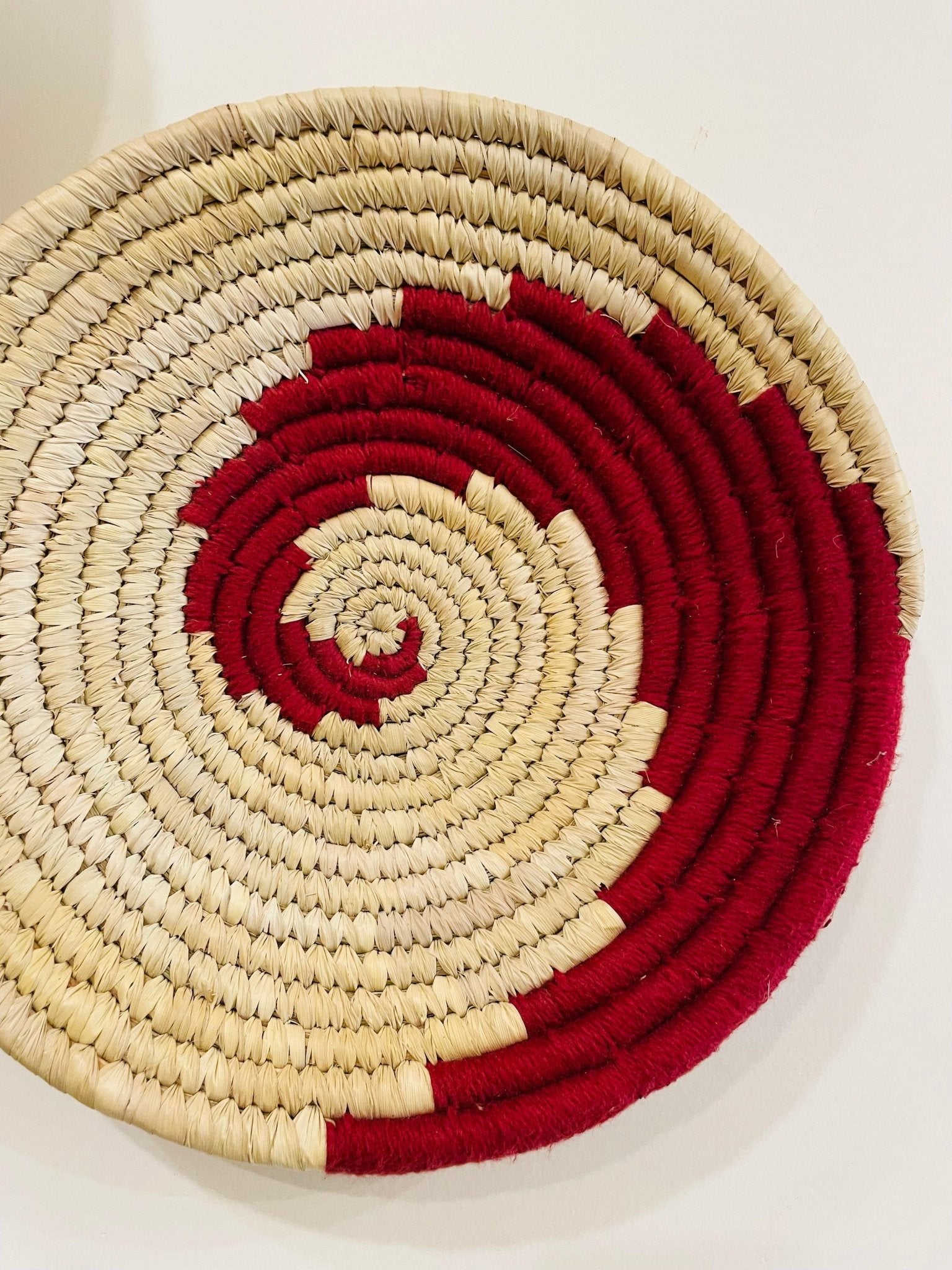 Palm Leaf Woven Plate - Natural and Maroon - TesuWall Decor