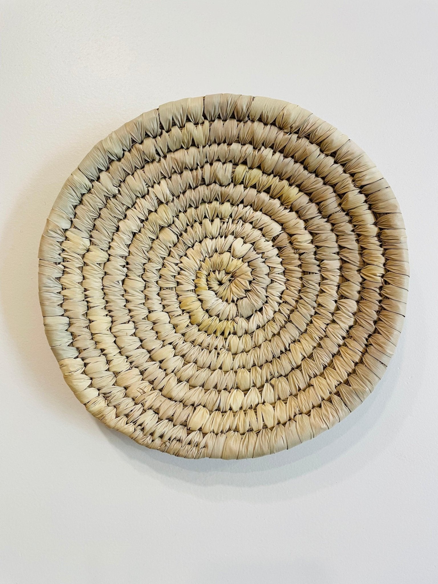 Palm Leaf Woven Plates - Natural Set of 3 - TesuWall Decor