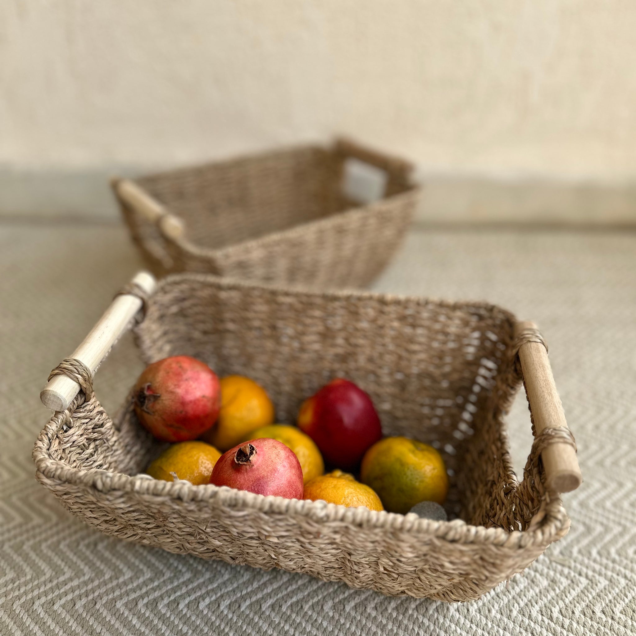 Seagrass Tray Basket with Wooden Handle