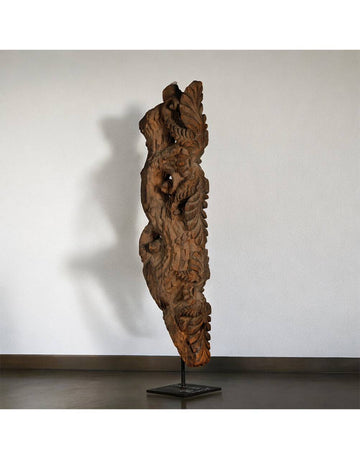 Wooden Bracket on Iron Stand