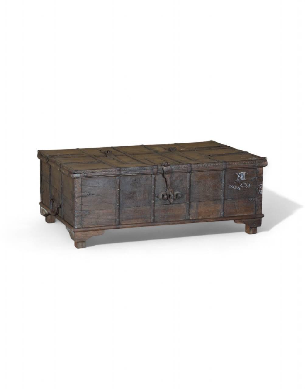 Antique Wooden Coffee Table - TESU