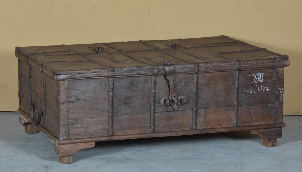 Antique Wooden Coffee Table - TESU