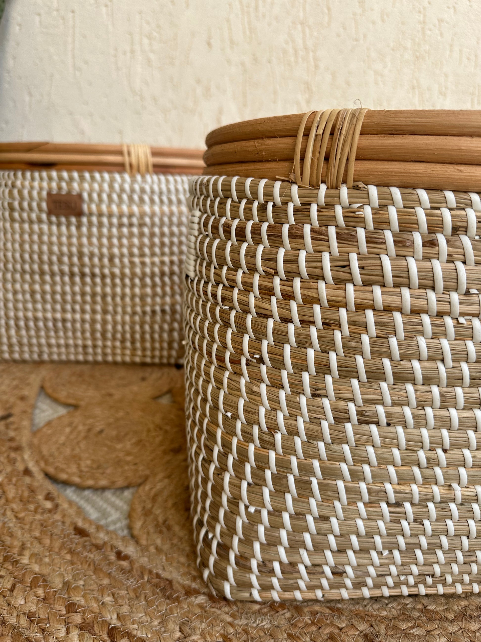 Enhance your Dream Home with our curated selection of premium Home Décor items.  Sea grass Plant Holder Cut out Handles mixed with Rattan, Perfect for decorating your home, living room decor, bedroom interior touches, beautiful cover pots and much more. Its placement is very flexible which is suitable for beautifying your room. A natural addition to any home these baskets can be used on their own or as a combination and are ideal for storage of towels, toys, papers and other household clutter