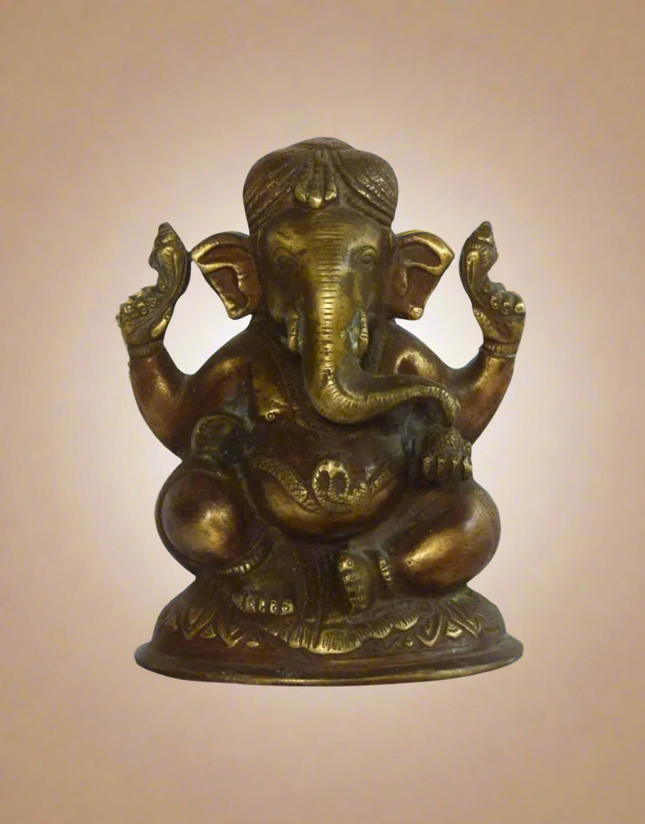 Celebrate the presence of joy, peace, and divine wisdom in your space with Ananda Moorti, a serene brass idol of Lord Ganesha crafted to embody eternal bliss.&nbsp;