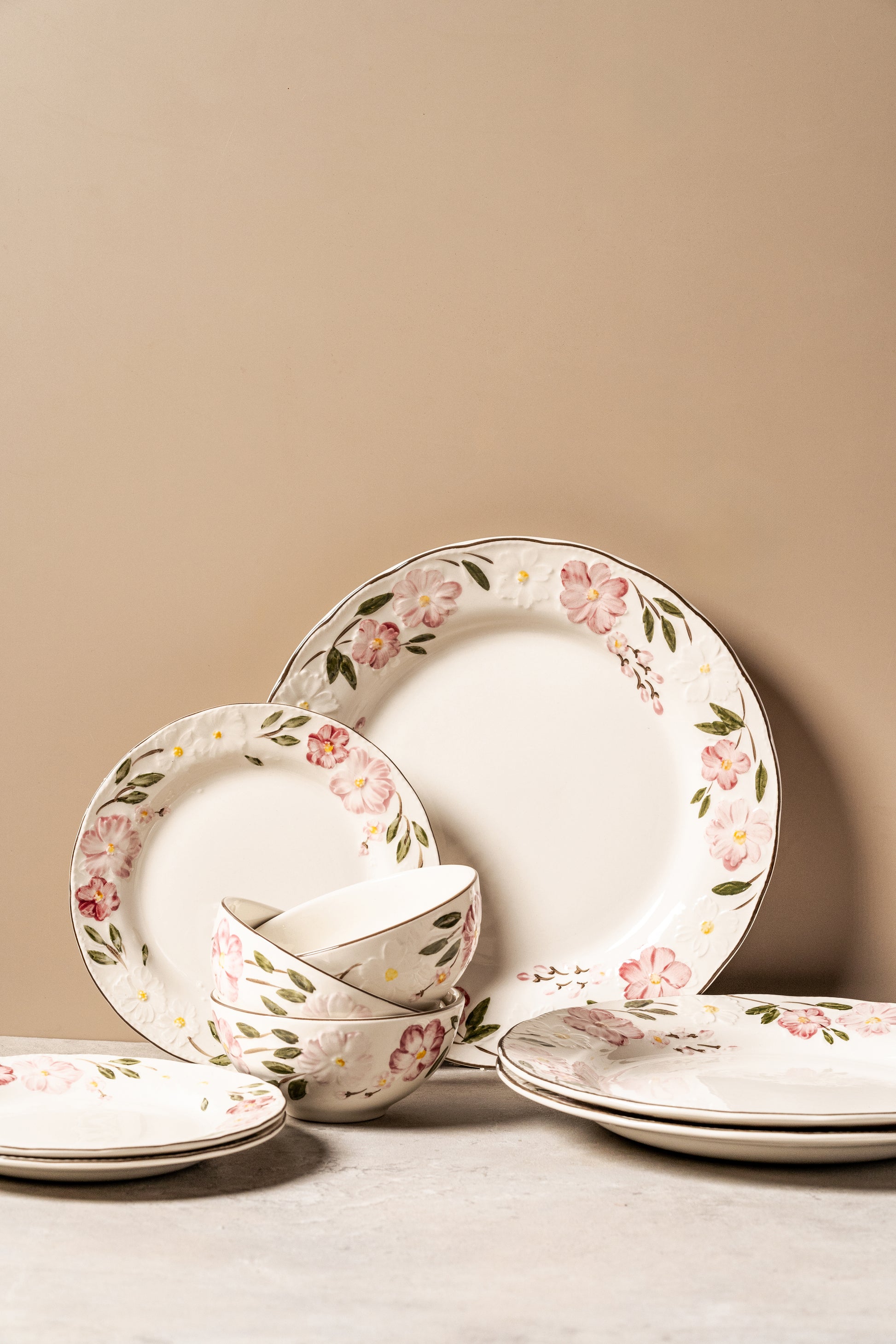 Off-white dinner set Pink flower dinnerware High-quality ceramic set Durability and polished look Nature-inspired elegance Dining experience enhancement Floral pattern tableware Stylish dining set Elegant table setting Special meal presentation, TESU