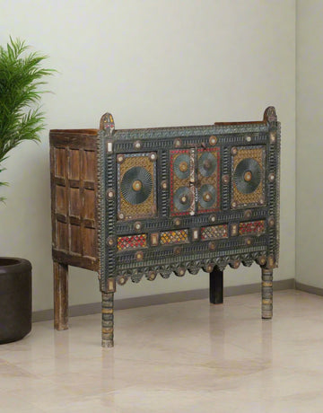 Devika Damachiya is a captivating storage chest that celebrates the essence of Rajasthani heritage. 