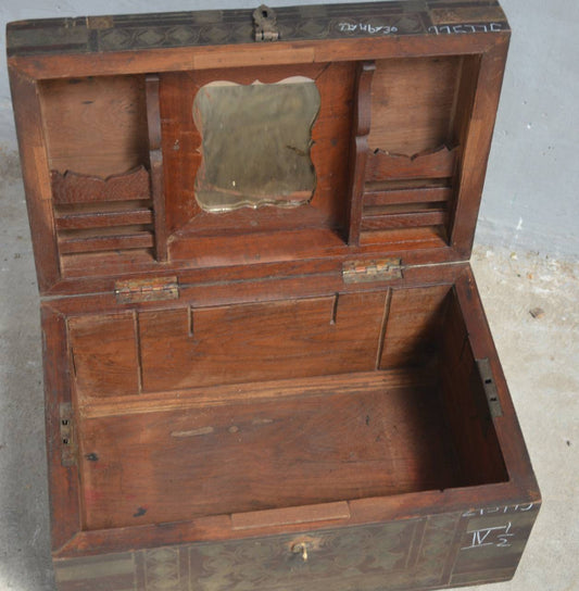 With intricate detailing and a sturdy build, it adds a touch of heritage charm to any space. Ideal for home décor, antique collectors, and rustic interiors.&nbsp;