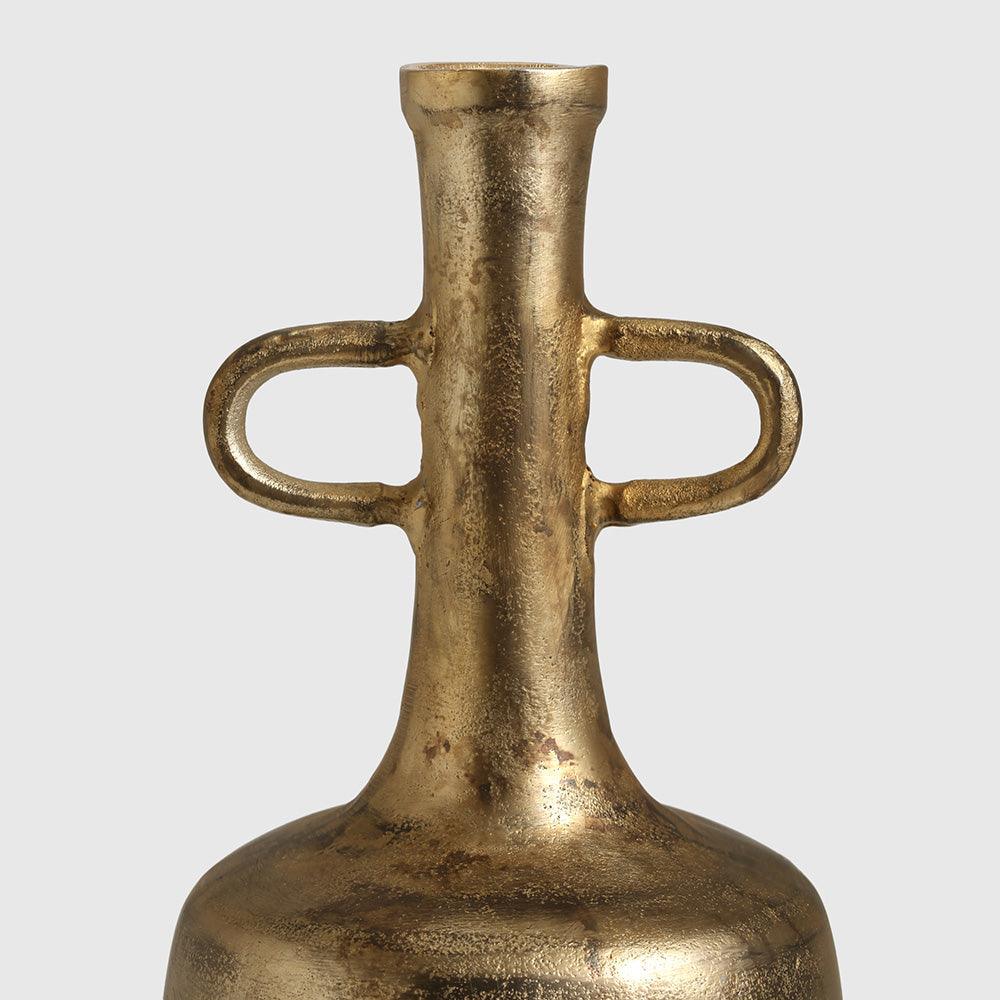  The symmetrical double handles and bold silhouettes make them perfect as standalone art pieces or as vessels for dried botanicals. 