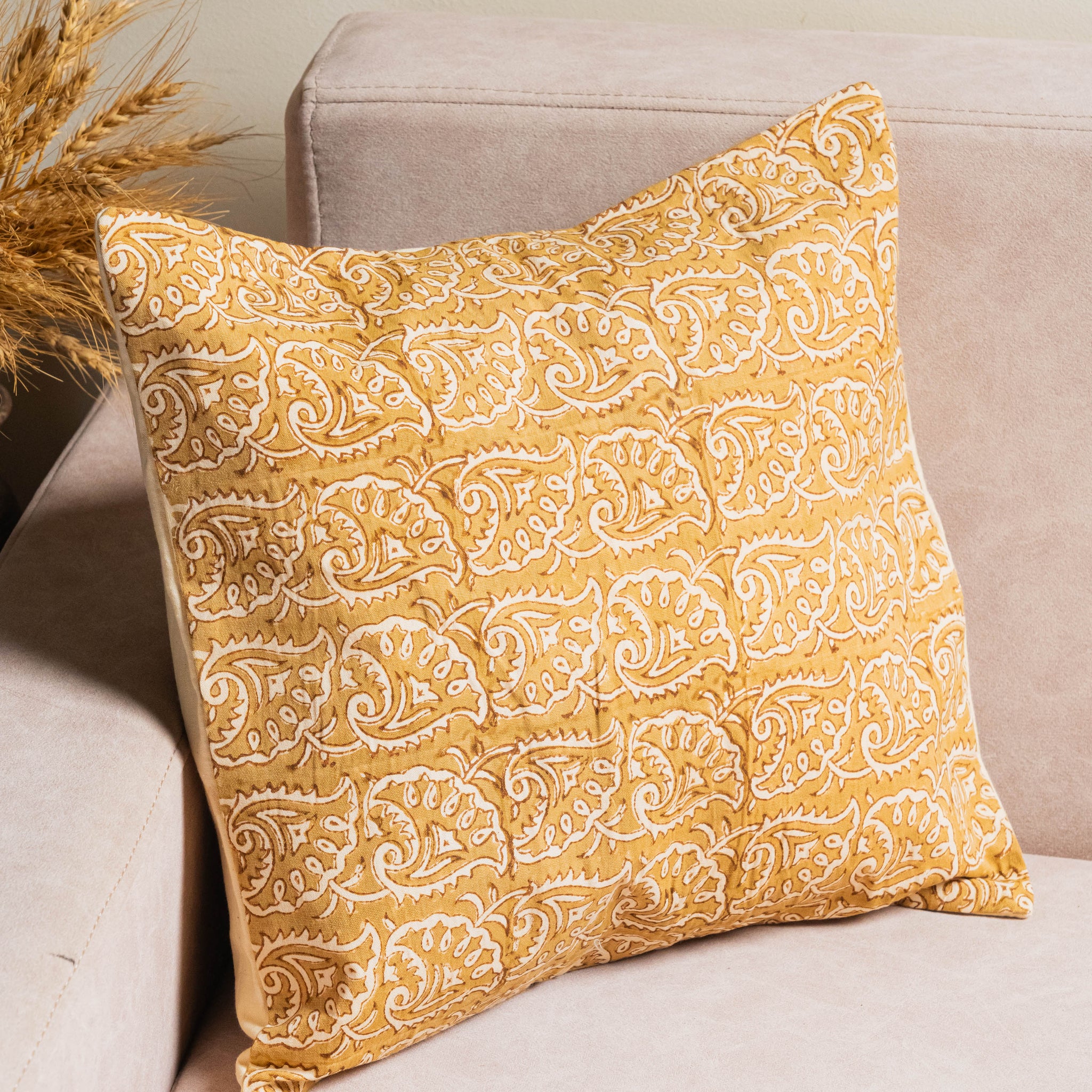 Gehuva Rang Floral Chhaap Cushion Cover