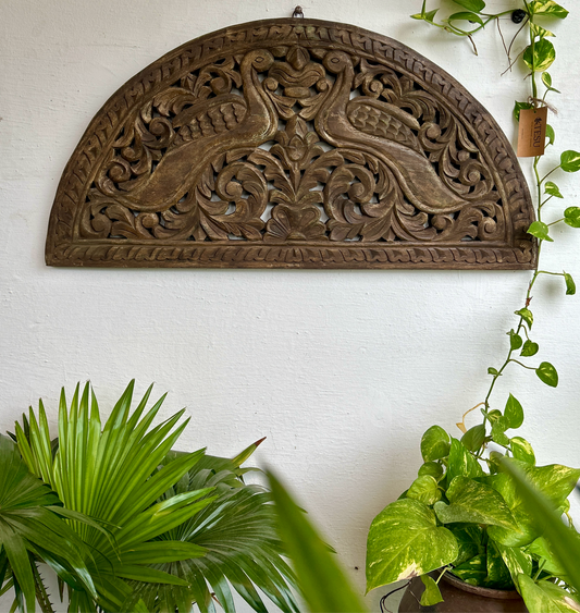 Hand Carved Wooden Jali Vintage Wooden Wall Decor Exquisite Wooden Jali Art Intricate Handcrafted Wall Art Elegant Living Space Decoration Unique Wooden Wall Embellishment Handcrafted Vintage Home Decor Artistic Wooden Jali Design Decorative Wooden Wall Accent Wall Decor with Hooks High-Quality Wooden Jali Art Timeless Hand Carved Wall Decoration Premium Wooden Wall Ornament Classic Home Decoration Ideas, tesu