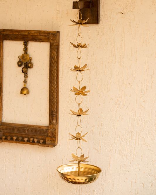 Decorative Hanging Urli
Traditional Indian home decor
Timeless elegance decor
High-quality metal craftsmanship
Handcrafted Urli
Artisanal home decor
Cultural significance decor
Exquisite metal decorative item
Nationally acclaimed artisans
Floating floral arrangements
Tea light holder
Entryway decor ideas
Unique home accents
Handpicked decorative pieces
Elegant wall hanging
Artisan-crafted home accessories
Indian cultural decor
Stylish entryway decor
Luxurious metal decor