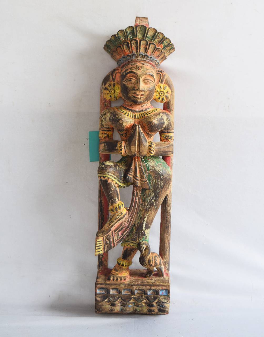Heritage Devika wooden bracket with traditional handcrafted detailing and elegant natural wood finish for decorative interior support and décor use.
