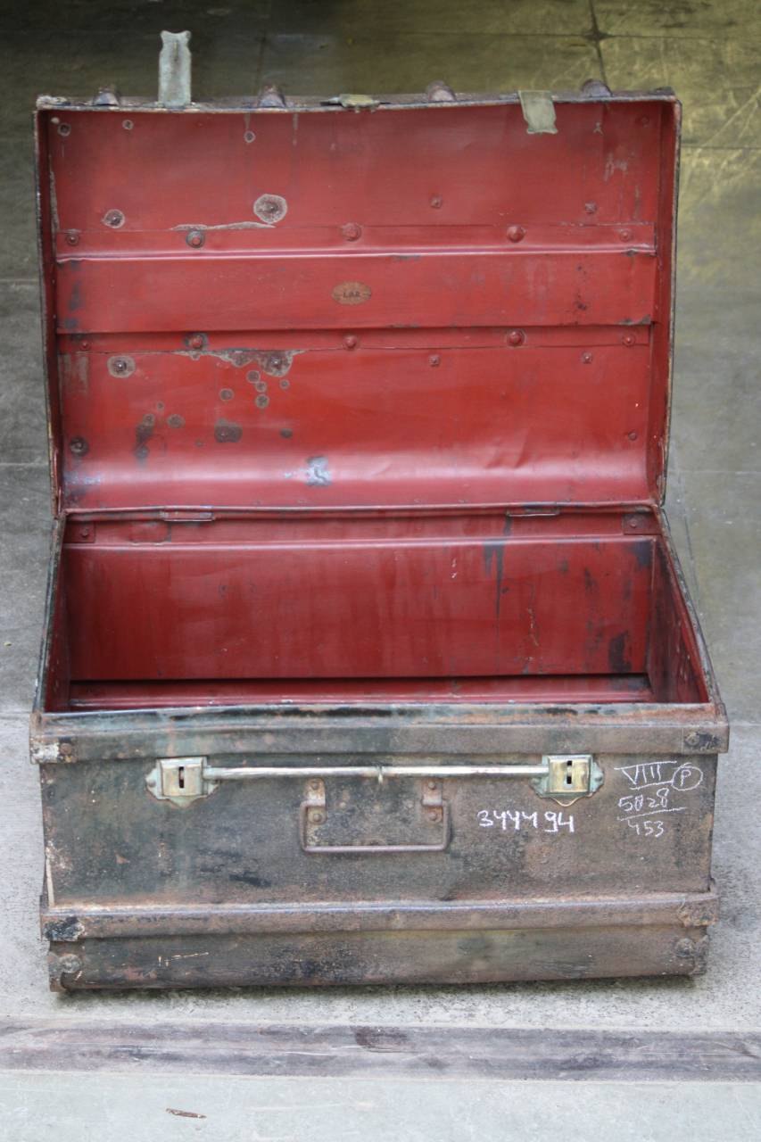 These pieces often blend well with modern, minimalist, farmhouse, and eclectic styles. Iron is a versatile material known for its durability, strength, and ability to be shaped into intricate designs.