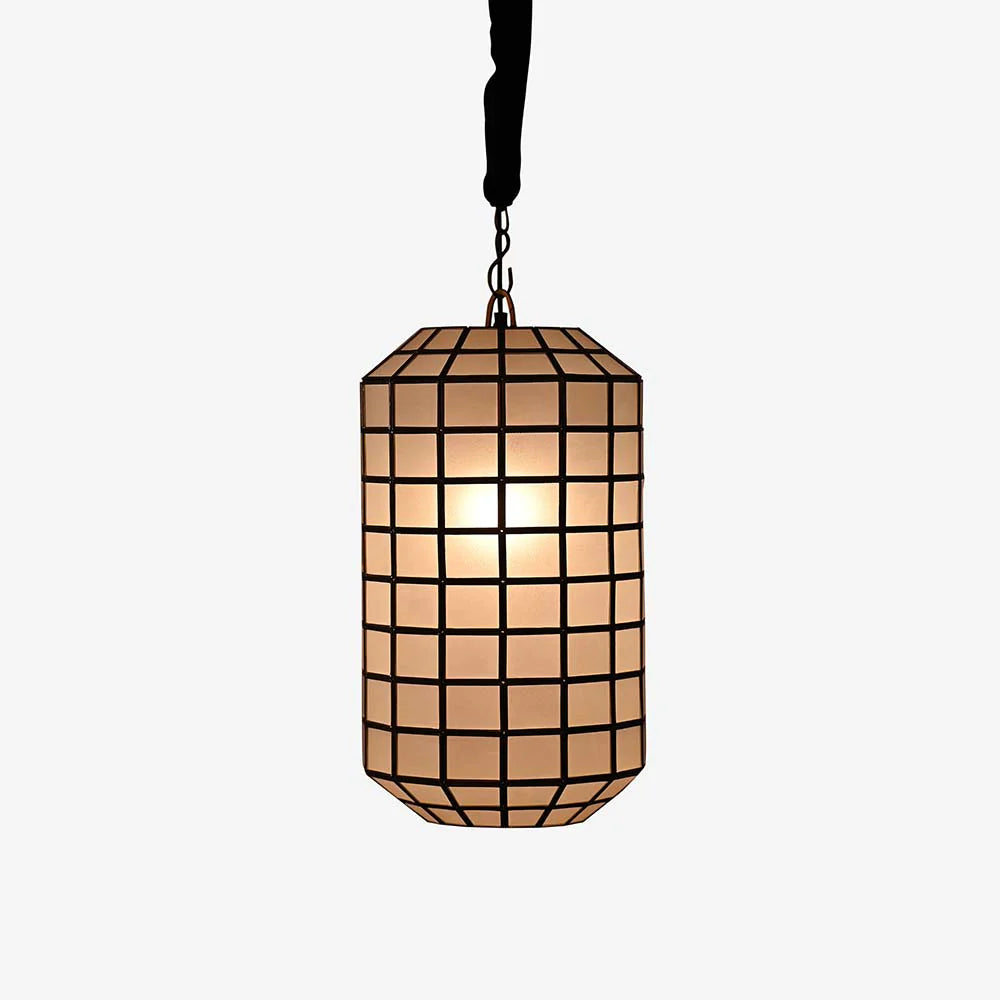  It’s all glass, and the way it gives off that soft, warm light? So perfect for making a room feel cozy and elegant at the same time. It’s not over the top—just super classy and effortlessly chic. 