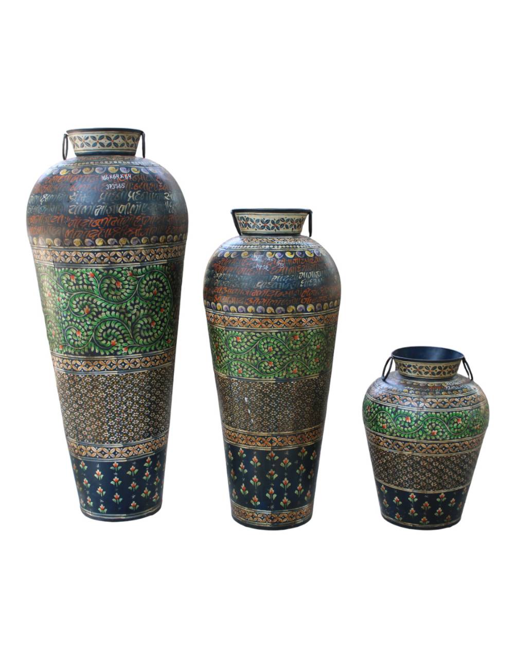 Its rich indigo finish, intricate floral motifs, and script-inspired detailing pay homage to traditional Indian design, reimagining the elegance of heirloom décor for contemporary living spaces.
