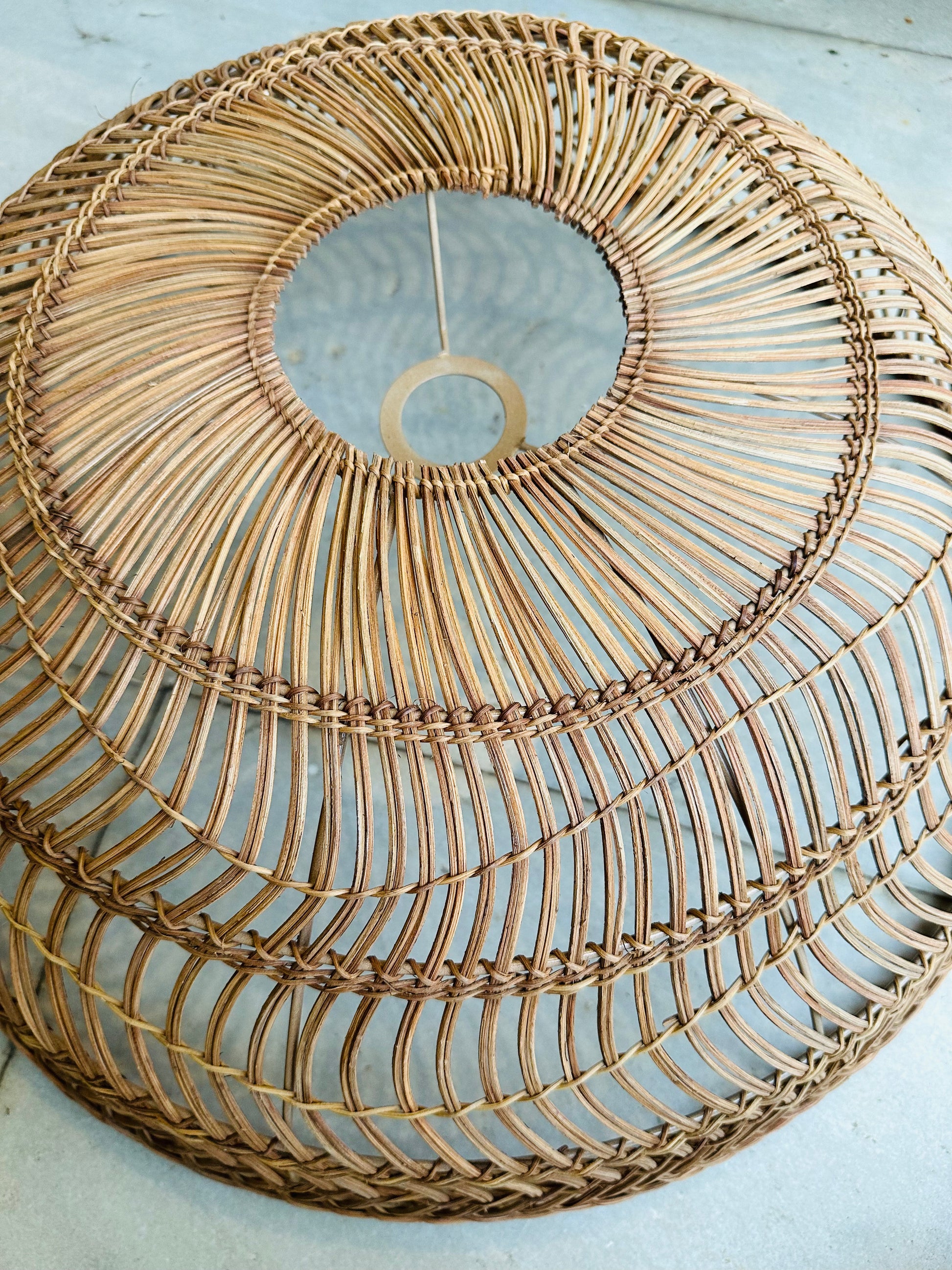 Handcrafted rattan pendant light adds bohemian charm to any space. Versatile design suits bedrooms, living areas, or covered patios. Expertly crafted for quality, adaptable to various ceiling heights. Each piece intricately woven by artisans, perfect for coastal, boho, or rustic decor. tesu