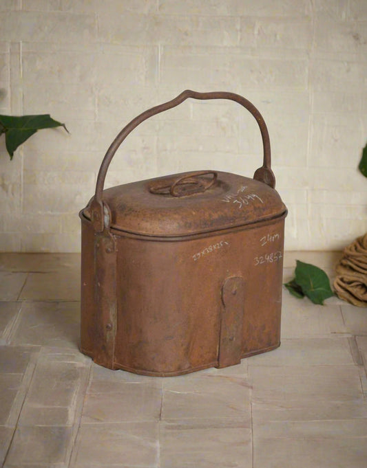 Discover the charm of our&nbsp;Rustic Iron Carry Box – a vintage-inspired metal storage container with a weathered finish. Perfect for farmhouse decor, industrial-themed spaces, or as a unique collectible. 