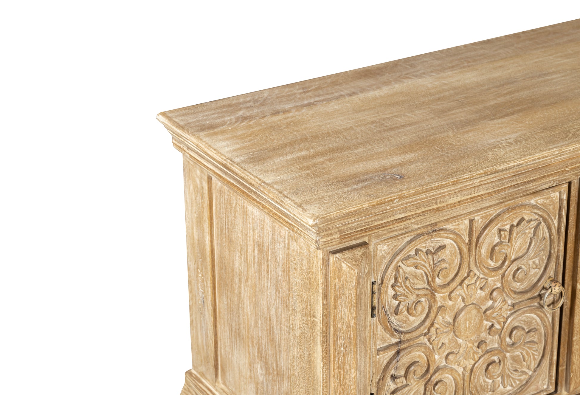 a tribute to traditional craftsmanship and natural beauty.