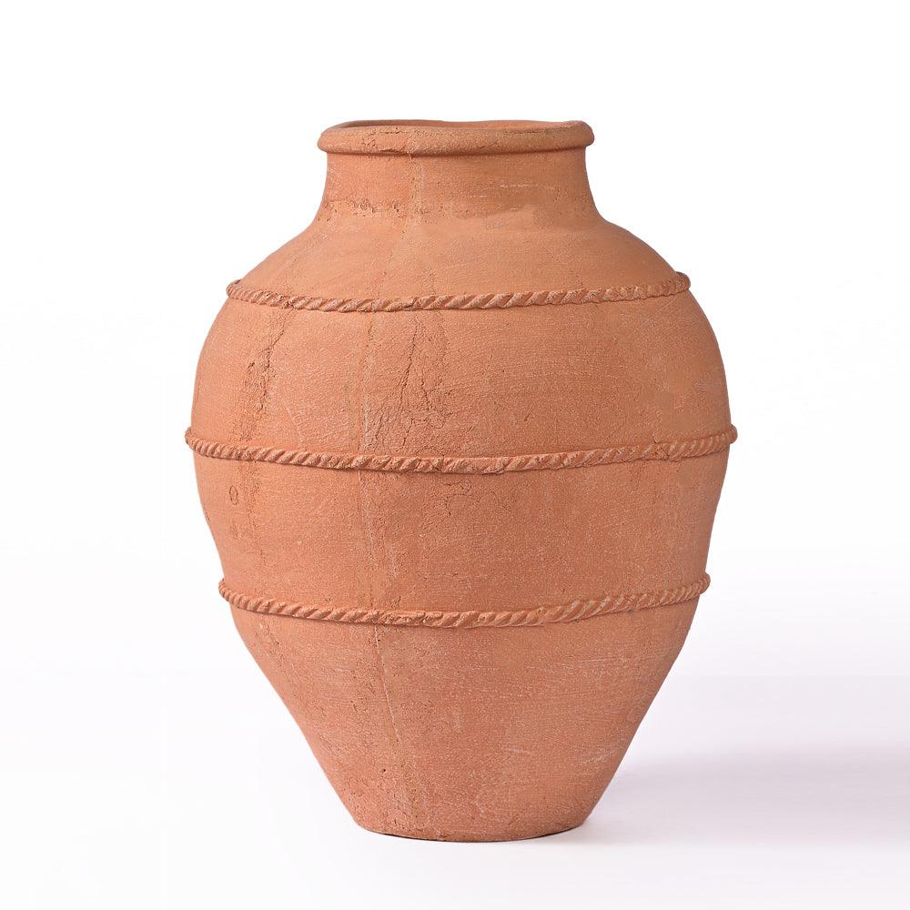 Bring home Terra Touch pots bring an organic, earthy aesthetic that’s hard to replicate with other materials. Their warm tones complement both modern and traditional spaces, making them versatile for any home or garden. 