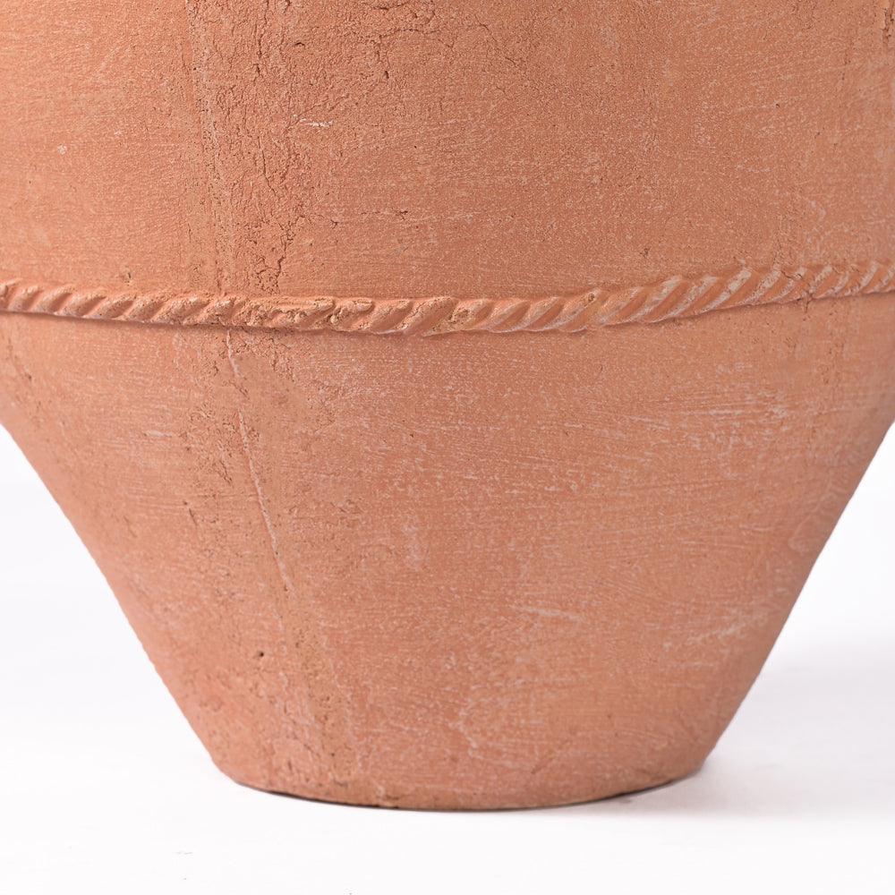 Bring home Terra Touch pots bring an organic, earthy aesthetic that’s hard to replicate with other materials. Their warm tones complement both modern and traditional spaces, making them versatile for any home or garden. 