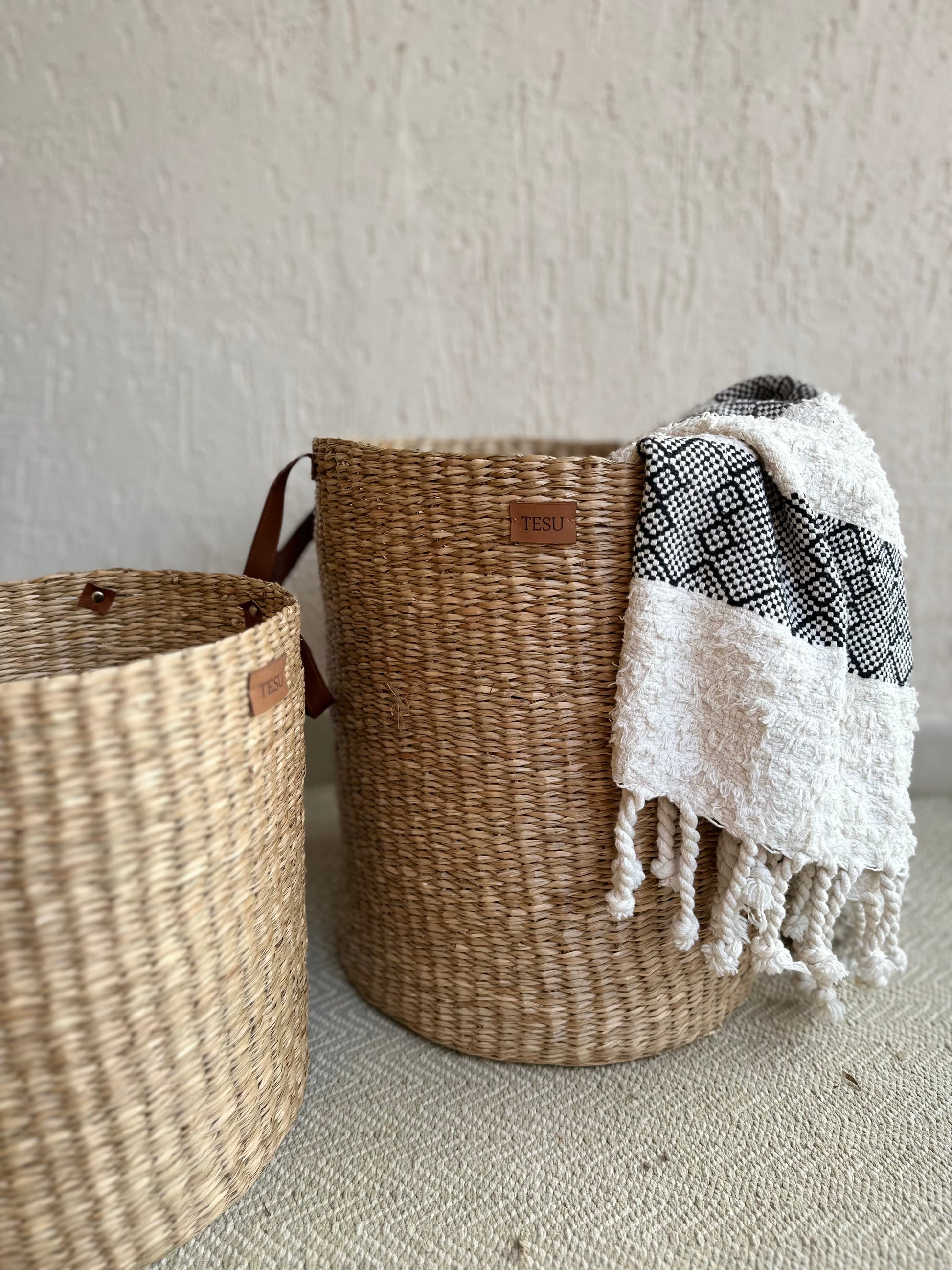 Seagrass Dense Storage Basket With Handle - TESU
