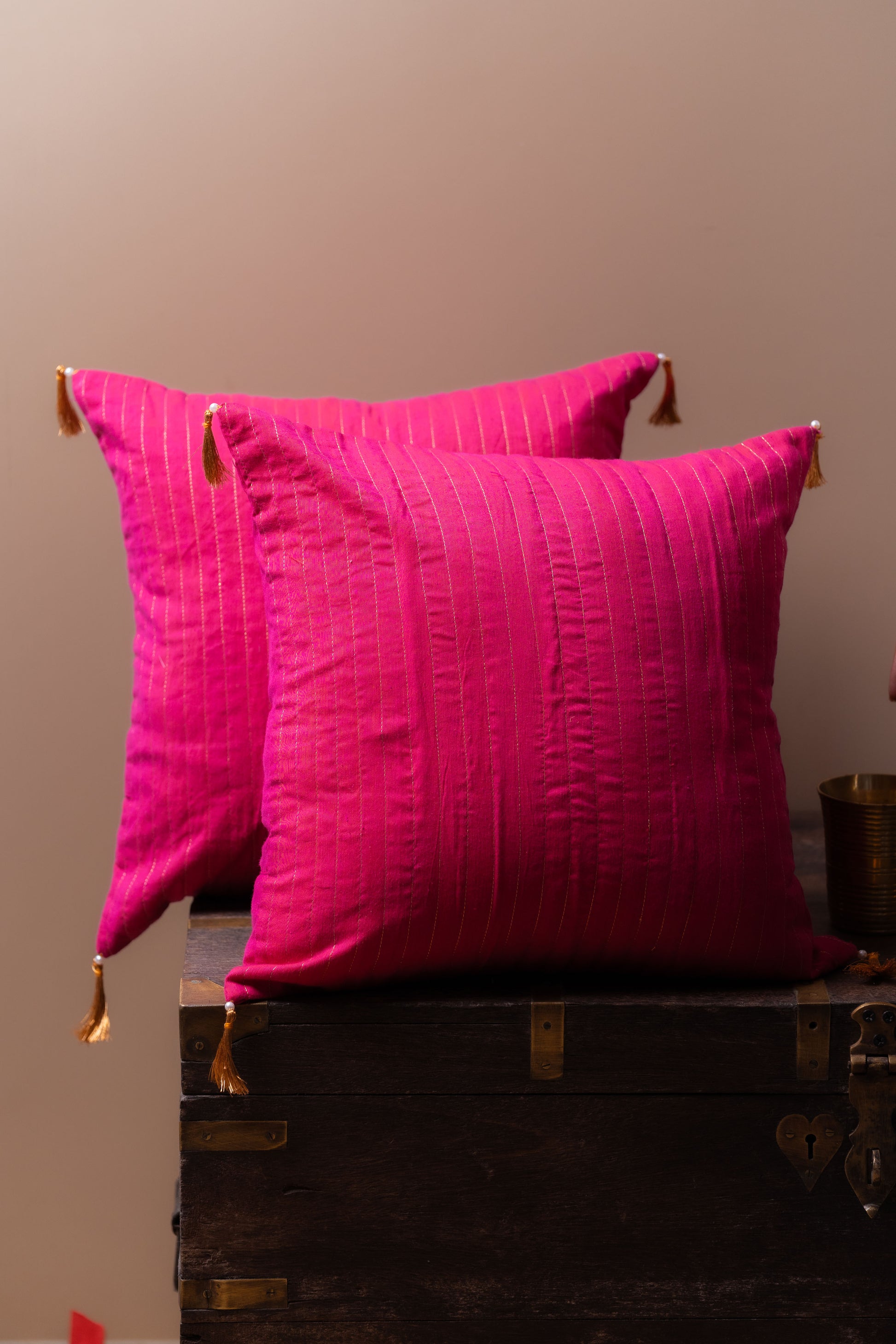 Magenta and gold lumbar cushion cover
Luxurious lumbar pillow
Sophisticated home decor
Broad border cushion cover
Rich magenta fabric
Elegant golden border
Statement piece for sofa
High-quality cushion cover
Comfortable lumbar support
Vibrant colors decor
Chic design cushion
Modern and traditional interiors
Elevate home aesthetics
Stylish accent chair cushion
Decorative lumbar pillow